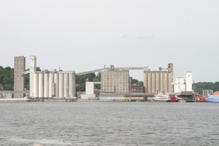 Alton, IL from Across the Mississippi River