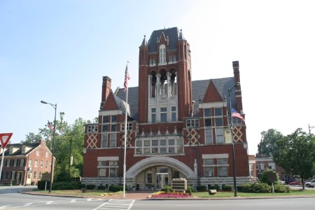 Bardstown Tourist & Convention Center