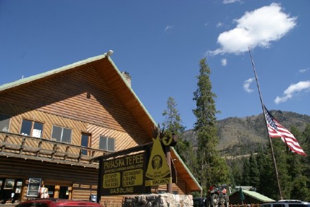 Pahaska Tepee