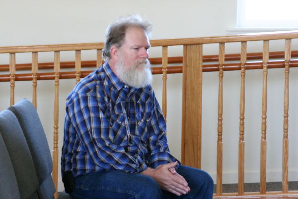 Garth preparing for service