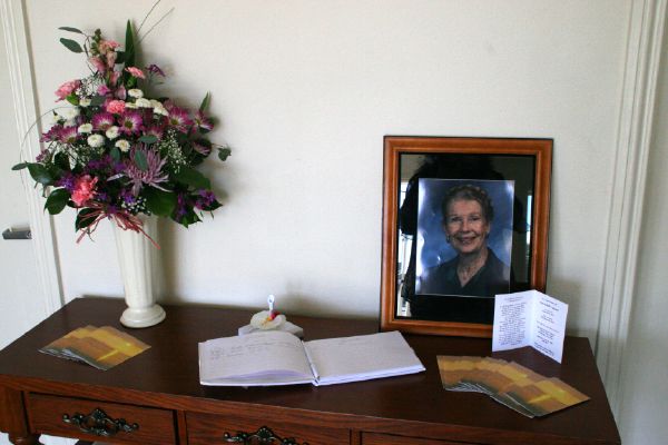 Guest Book and flowers by Laura