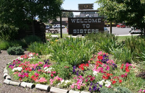 Pretty Garden in Sisters Oregon