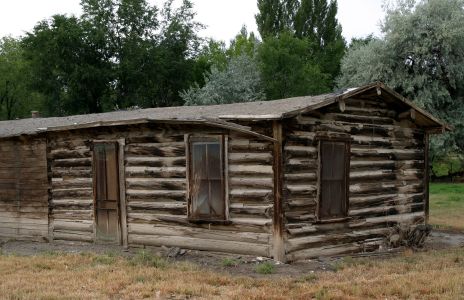 Log House Built before 1900