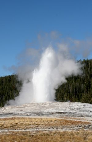 Old Faithful, Upper Geyser Basin, Yellowstone
