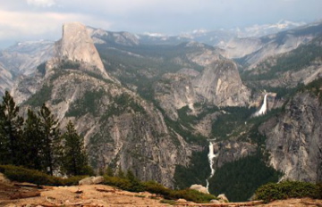 Halfdome, Vernal Falls and Nevada Falls from Glacier Point in Yosemite