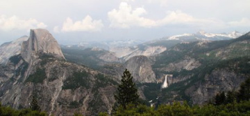 Halfdome and Vernal Falls from Glacier Point in Yosemite